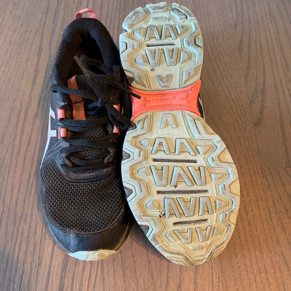 Asics gel venture 8 girls - Picture 2 of 3